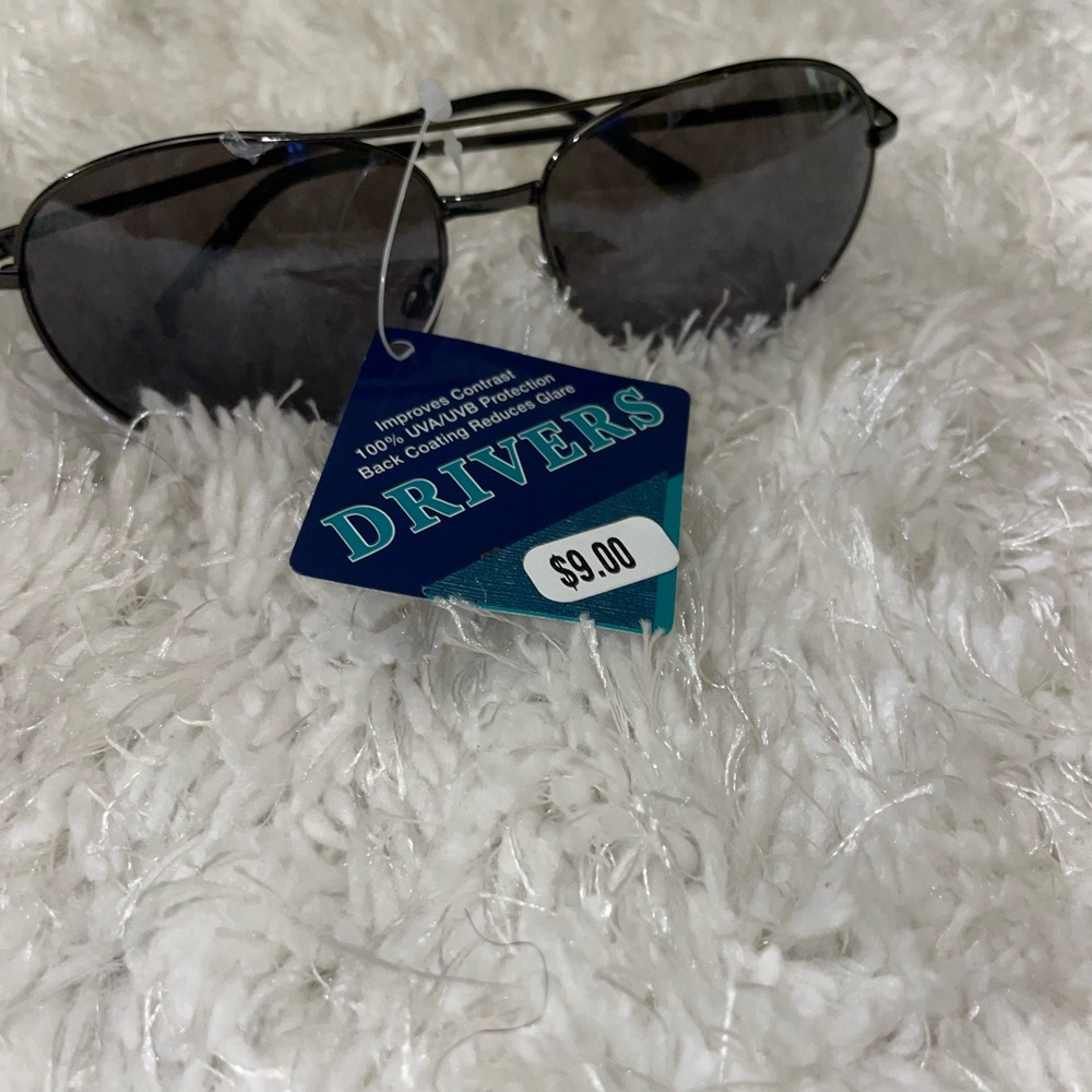 🚨🎁HOST PICK 🎈❤️🎉Unisex Drivers Sunglasses aviator style